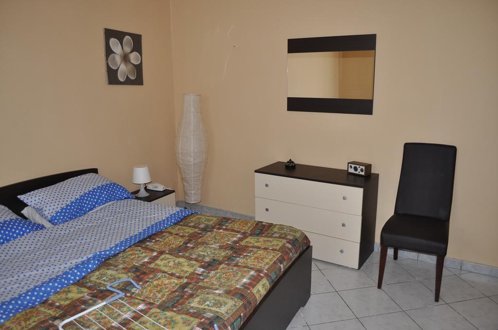 Casa Vacanza L'Aquilone Campi Salentina Εξωτερικό φωτογραφία